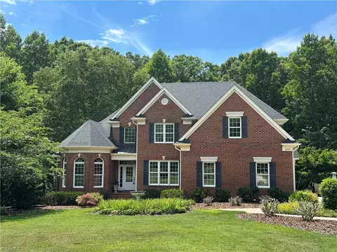 2527 Northmont Lake Dr, Asheboro, NC 27205