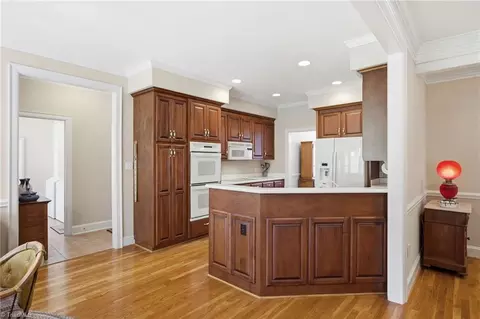 Kitchen - 540 Hickory Dr, Salisbury, NC 28144 photo 2 of 5