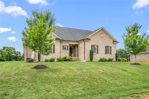 8101 Joseph Weston Ct, Greensboro, NC 27455