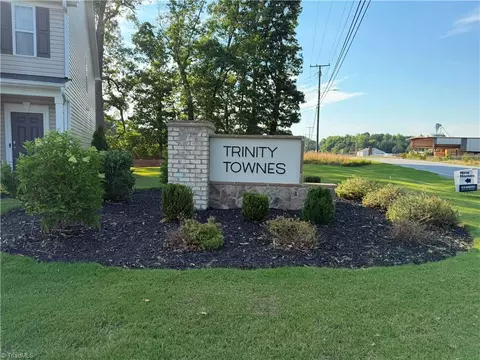 5528 Avery Dr, Trinity, NC 27370 photo 2