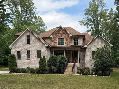 5414 Rambling Rd, Greensboro, NC 27409