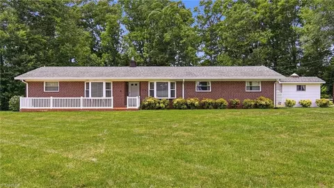 8340 Red Bank Rd, Germanton, NC 27019
