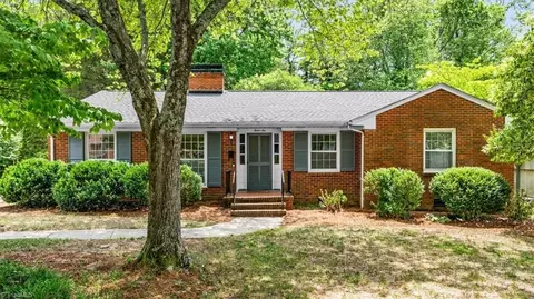 1210 Pembroke Rd, Greensboro, NC 27408