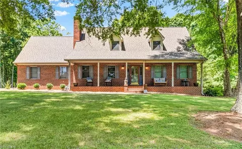3435 Bowens Rd, Tobaccoville, NC 27050