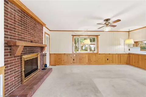 Living - 306 Spring St, King, NC 27021 photo 7 of 7