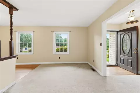 Living - 306 Spring St, King, NC 27021 photo 2 of 7