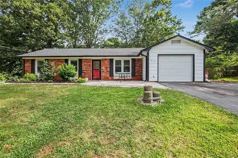 Exterior - 314 Mountainbrook Dr, King, NC 27021 photo 3 of 9