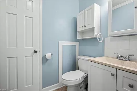 Bath - 314 Mountainbrook Dr, King, NC 27021 photo 2 of 2