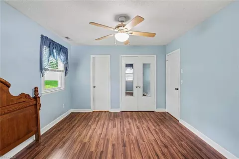 Bedroom - 314 Mountainbrook Dr, King, NC 27021 photo 2 of 4