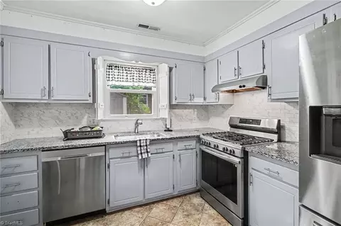 Kitchen - 314 Mountainbrook Dr, King, NC 27021 photo 1 of 3