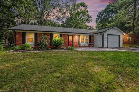314 Mountainbrook Dr, King, NC 27021