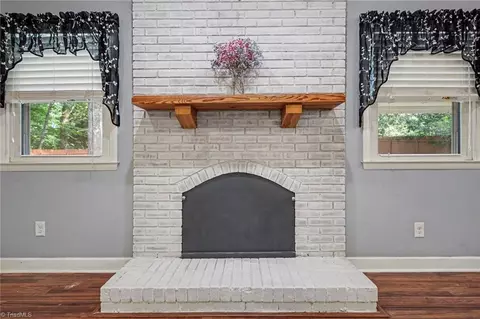 Living - 314 Mountainbrook Dr, King, NC 27021 photo 3 of 5