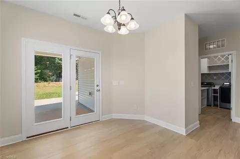 Entry Way - 120 Ascender Dr, King, NC 27021 photo 2 of 5