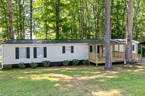 195 Sonora Dr, Advance, NC 27006