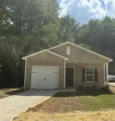 2912 Bainbridge Dr, Winston Salem, NC 27105