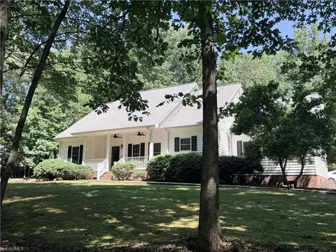 263 Thornecliffe Dr, State Road, NC 28676