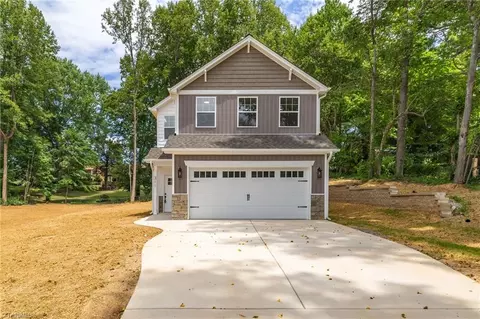311 Lily Dr, Kernersville, NC 27284