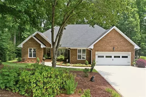 706 Greyrock Rd, Whitsett, NC 27377