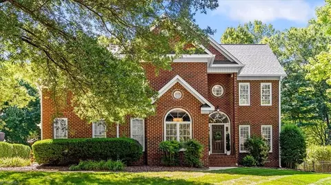 1905 Regents Park Ln, Greensboro, NC 27455