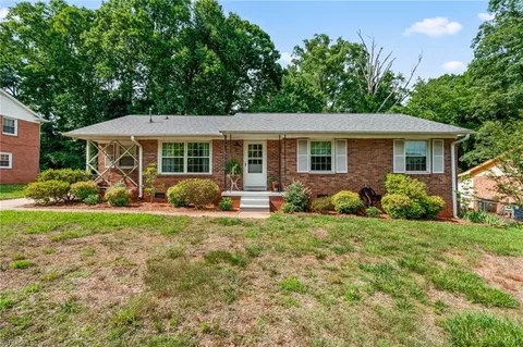 115 Flintfield Dr, Winston Salem, NC 27103