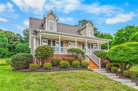 4430 Tipperary Pl, Winston Salem, NC 27104