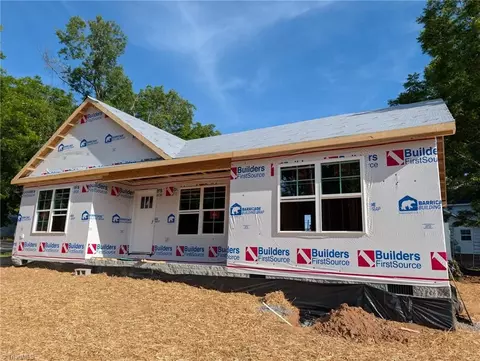 408 Main St E, Yadkinville, NC 27055