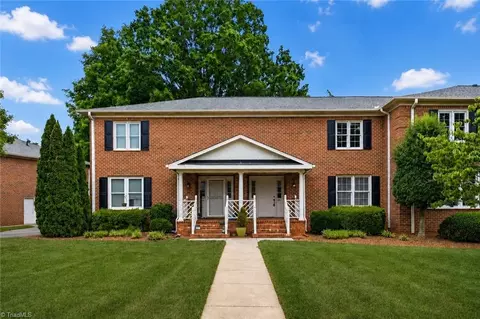 889 Brookleigh Ct, Winston Salem, NC 27104