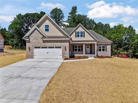 231 Cool Run, Lexington, NC 27295
