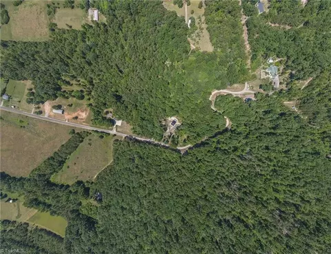 View/Area - 1325 Doyle Cromer Rd, King, NC 27021 photo 3 of 3