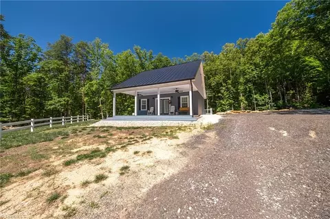Exterior - 1325 Doyle Cromer Rd, King, NC 27021 photo 2 of 12