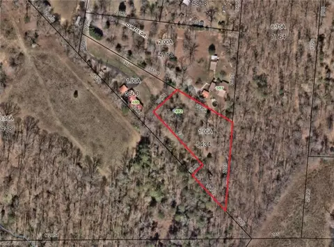 492 Curtis Dr, Lexington, NC 27295