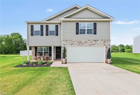 243 Sadie Mae Dr, Lexington, NC 27295