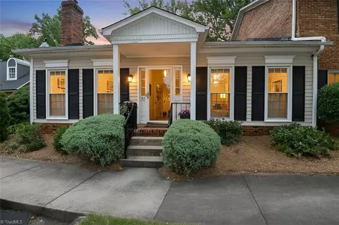 33 Fountain Manor Dr #A, Greensboro, NC 27405