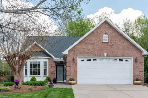 4713 Barrington Place Ct, Jamestown, NC 27282