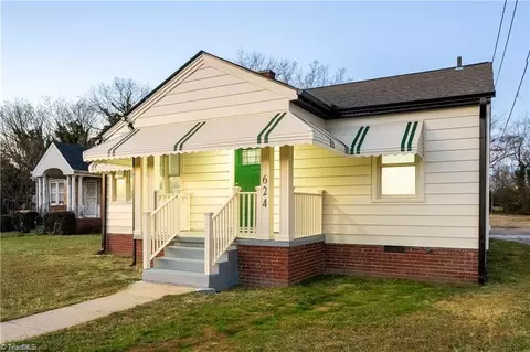 624 Harrison St W, Reidsville, NC 27320