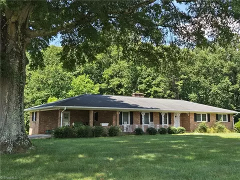 540 Johnson Rd, High Point, NC 27265