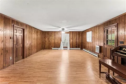 Living - 1040 Beechwood Rd, King, NC 27021 photo 3 of 4