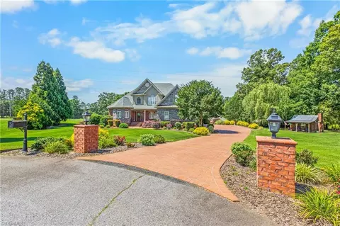 391 Act Dr, Winston Salem, NC 27107