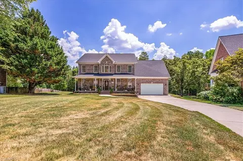 4719 Clifton Park Dr, Jamestown, NC 27282