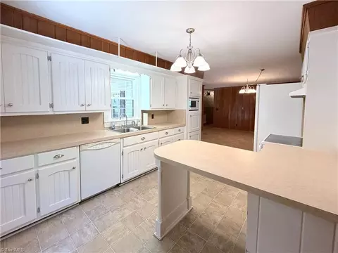 Kitchen - 176 Robin Rd, Elkin, NC 28621 photo 2 of 2