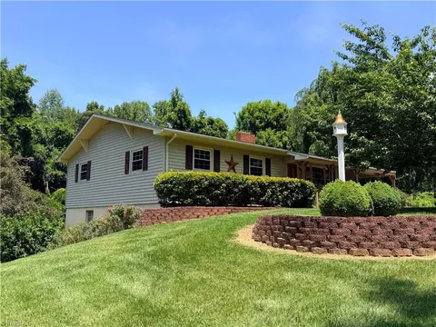 176 Robin Rd, Elkin, NC 28621