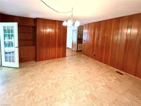 Living - 176 Robin Rd, Elkin, NC 28621 photo 6 of 6
