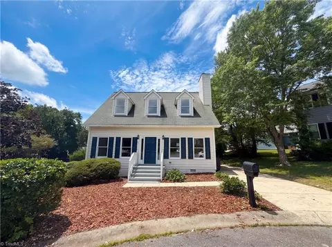 3719 Harrington Pt, High Point, NC 27265