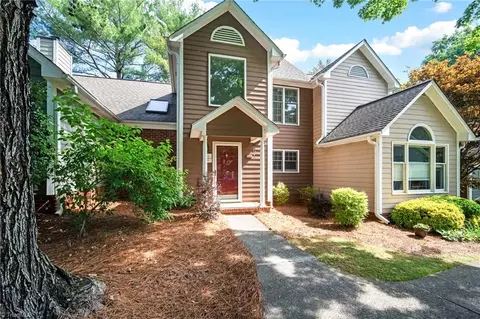 2829 Shadowbrook Ln, Winston Salem, NC 27103