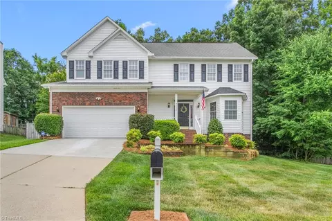 4236 Brentonshire Ln, High Point, NC 27265