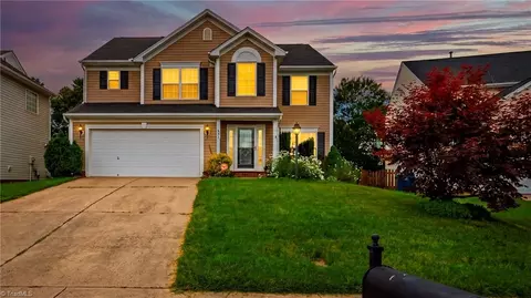 631 Marthas View Dr, Huntersville, NC 28078
