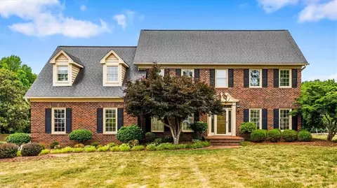 4002 Smithfield Dr, Greensboro, NC 27406