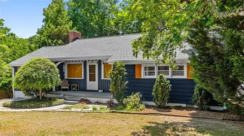 321 Parris Ave, High Point, NC 27262