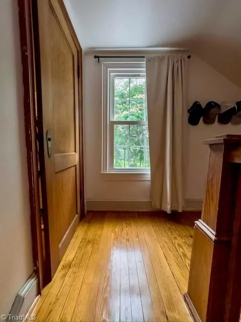 Entry Way - 1779 Mountainview Rd, King, NC 27021 photo 5 of 5