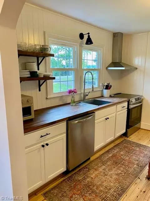 Kitchen - 1779 Mountainview Rd, King, NC 27021 photo 2 of 4